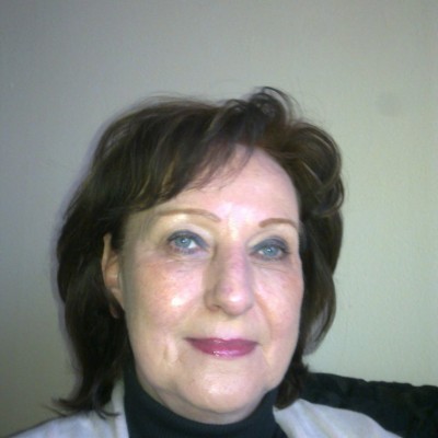 Rinia M Swart